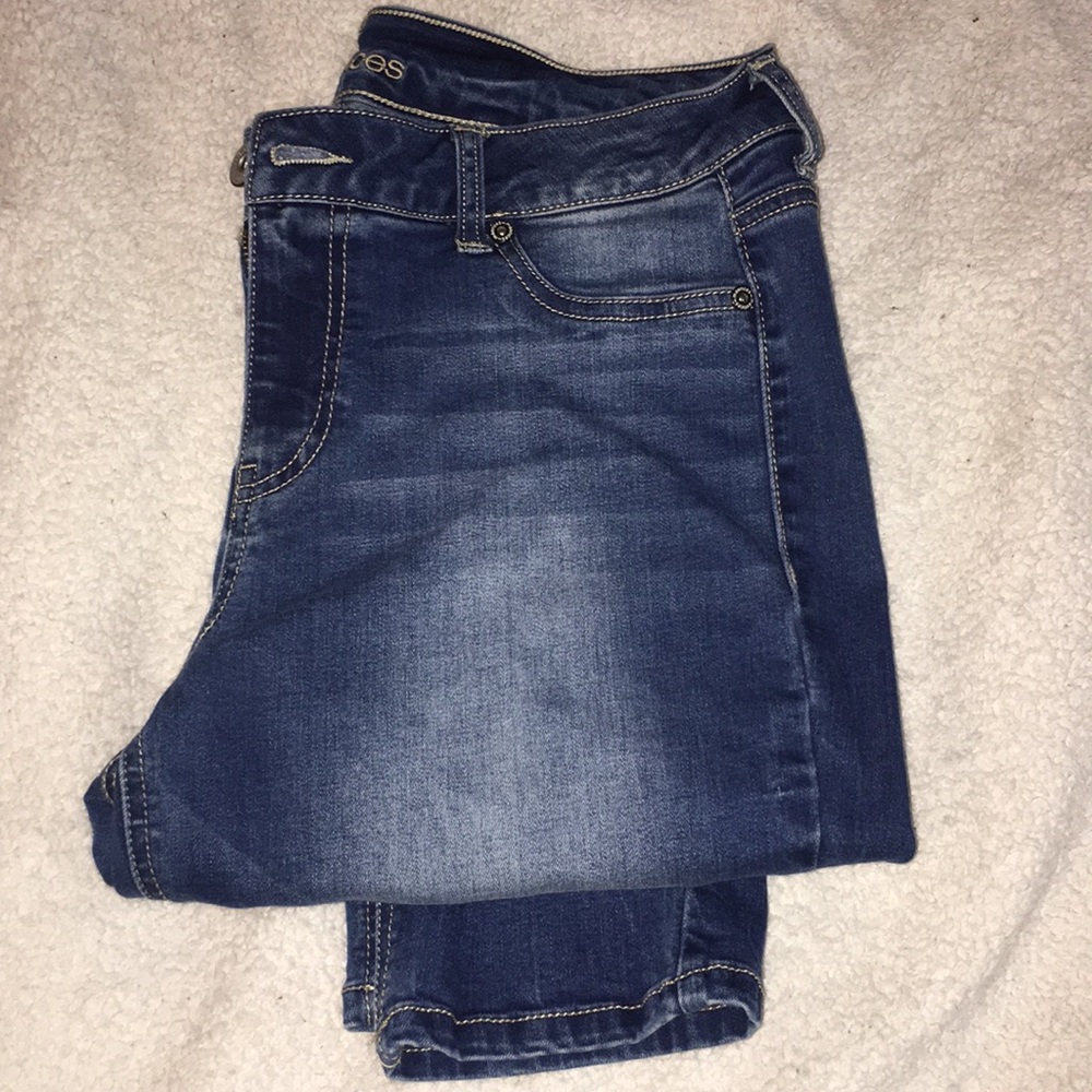 Maurices jeans